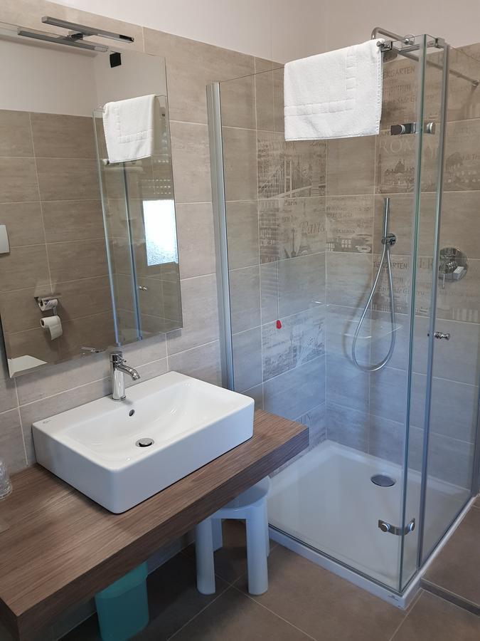 Francesco 3* Padenghe sul Garda